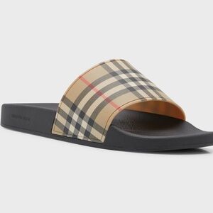 ❤️BURBERRY FURLEY CHECK SLIDES